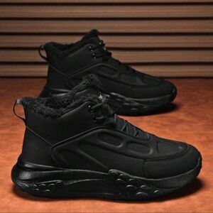 Men’s Winter Boots NWT